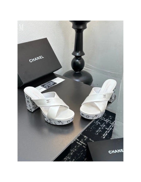 Chanel Slippers 092,Chanel Slippers,Slides Slippers,More Brands