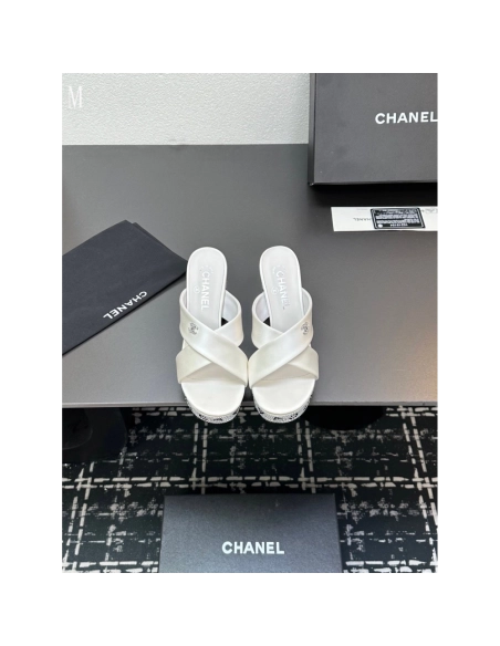 Chanel Slippers 092,Chanel Slippers,Slides Slippers,More Brands