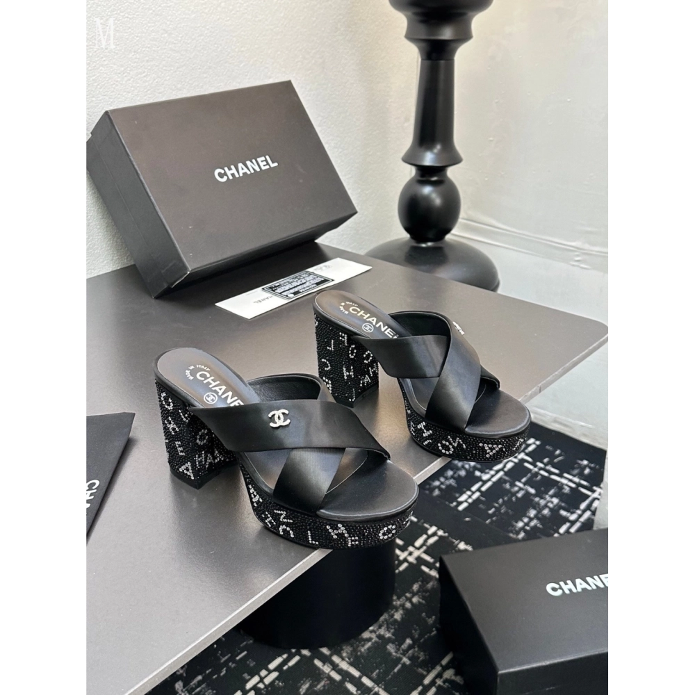 Chanel Slippers 093,Chanel Slippers,Slides Slippers,More Brands