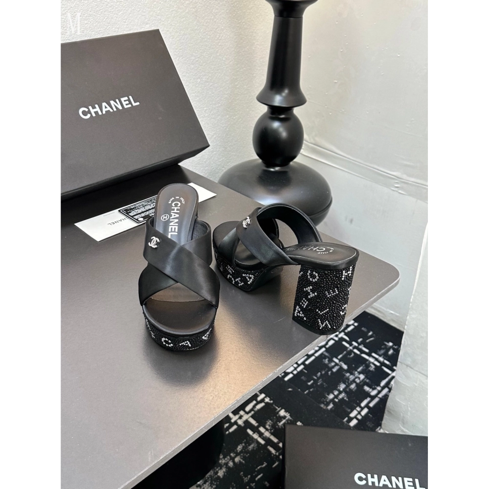 Chanel Slippers 093,Chanel Slippers,Slides Slippers,More Brands