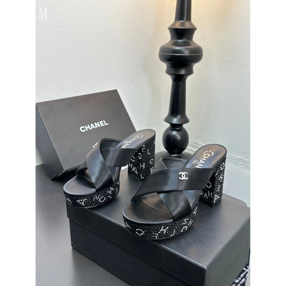 Chanel Slippers 093,Chanel Slippers,Slides Slippers,More Brands