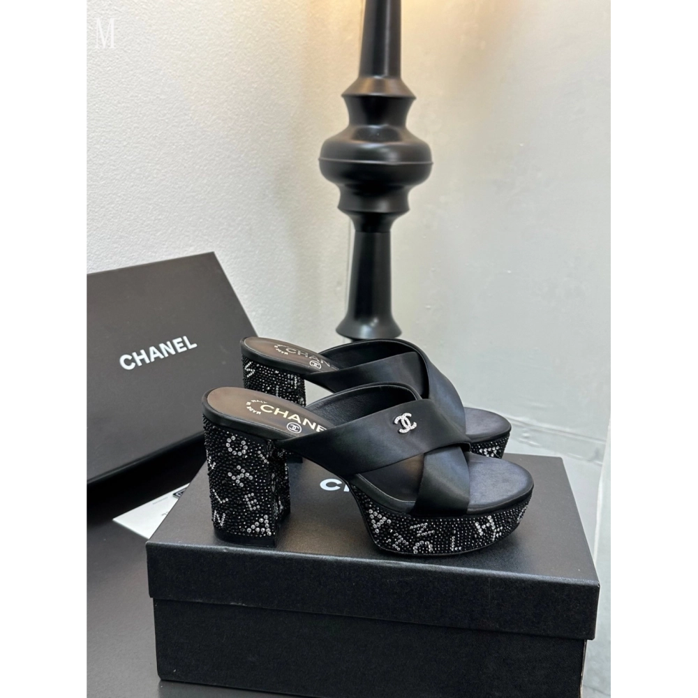Chanel Slippers 093,Chanel Slippers,Slides Slippers,More Brands