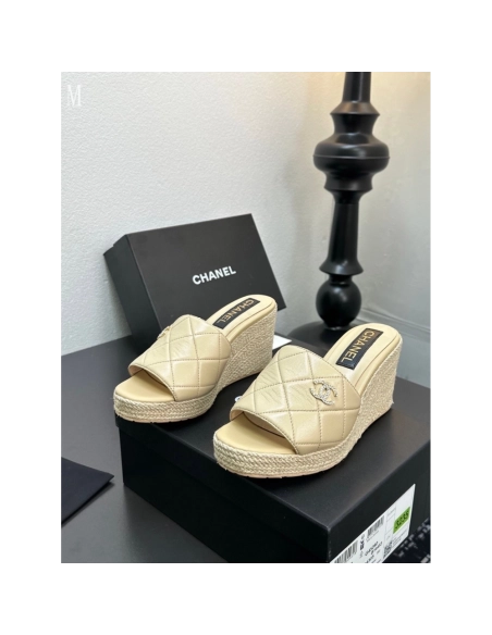 Chanel Slippers 095,Chanel Slippers,Slides Slippers,More Brands