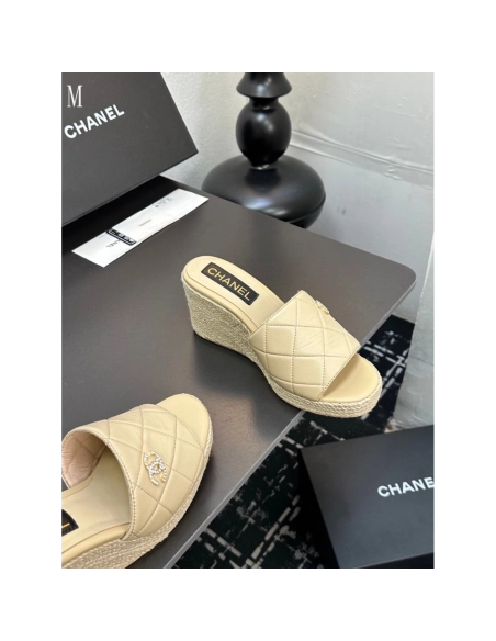 Chanel Slippers 095,Chanel Slippers,Slides Slippers,More Brands