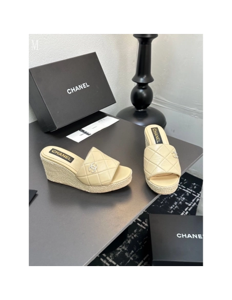 Chanel Slippers 095,Chanel Slippers,Slides Slippers,More Brands