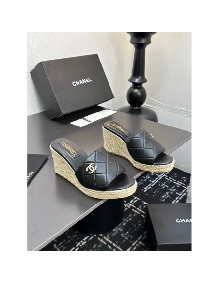 Chanel Slippers 096,Chanel Slippers,Slides Slippers,More Brands