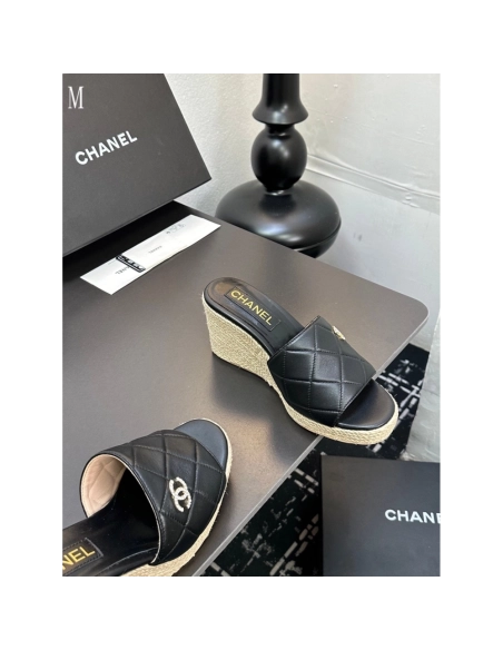 Chanel Slippers 096,Chanel Slippers,Slides Slippers,More Brands