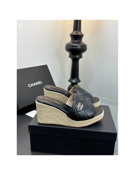 Chanel Slippers 096,Chanel Slippers,Slides Slippers,More Brands