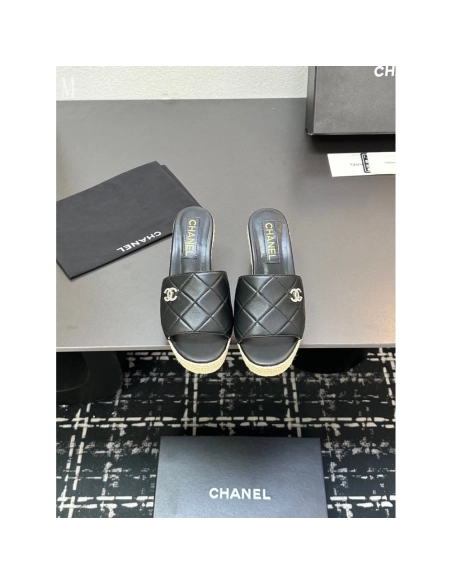 Chanel Slippers 096,Chanel Slippers,Slides Slippers,More Brands