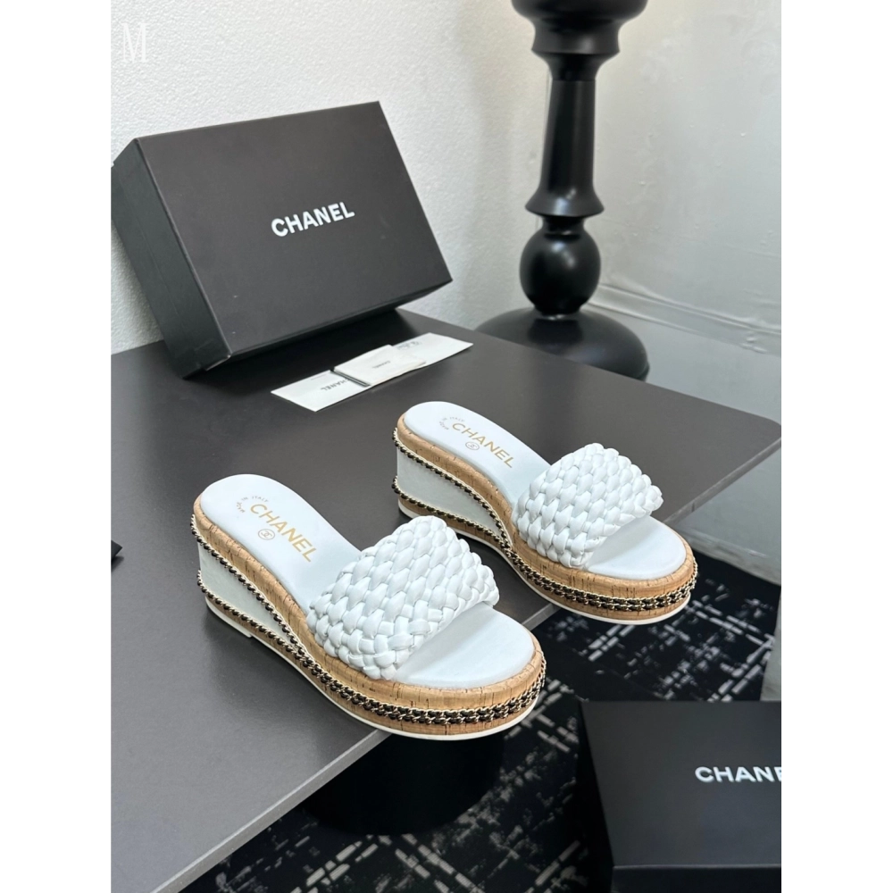 Chanel Slippers 097,Chanel Slippers,Slides Slippers,More Brands