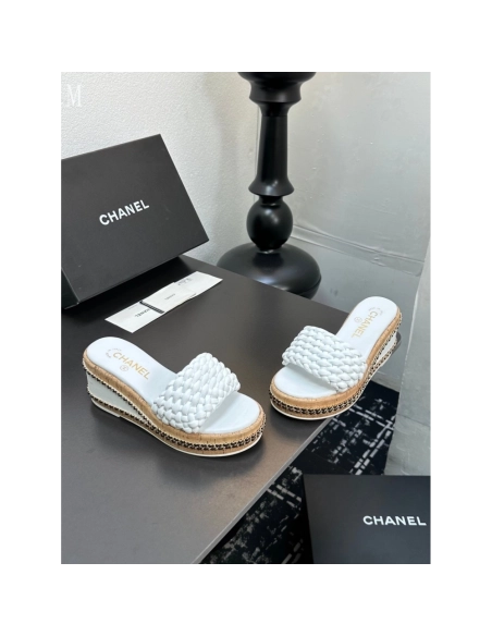 Chanel Slippers 097,Chanel Slippers,Slides Slippers,More Brands