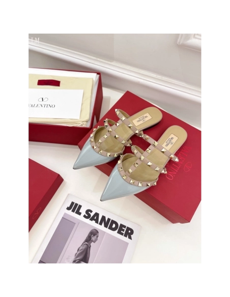 Valentino slippers 055,Valentino Slippers,Slides Slippers,More Brands