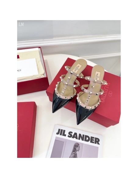 Valentino slippers 060,Valentino Slippers,Slides Slippers,More Brands