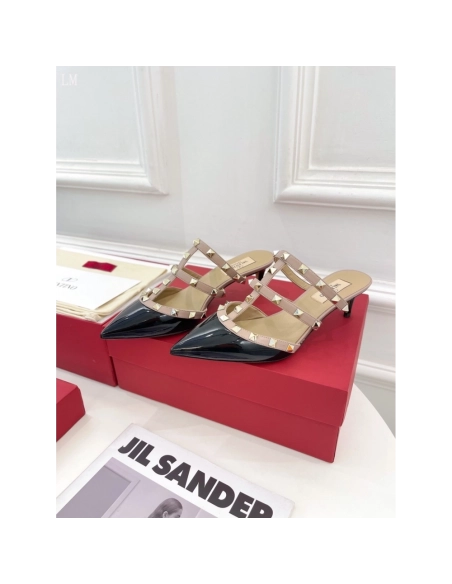 Valentino slippers 060,Valentino Slippers,Slides Slippers,More Brands