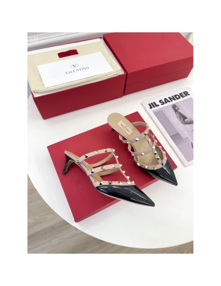 Valentino slippers 060,Valentino Slippers,Slides Slippers,More Brands