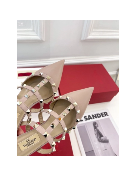 Valentino slippers 065,Valentino Slippers,Slides Slippers,More Brands