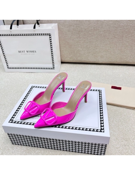 Valentino slippers 092,Valentino Slippers,Slides Slippers,More Brands