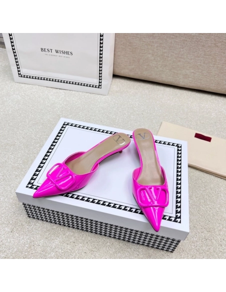 Valentino slippers 092,Valentino Slippers,Slides Slippers,More Brands