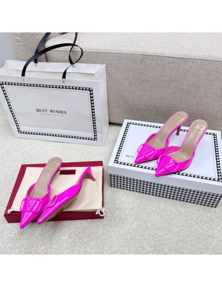 Valentino slippers 092,Valentino Slippers,Slides Slippers,More Brands