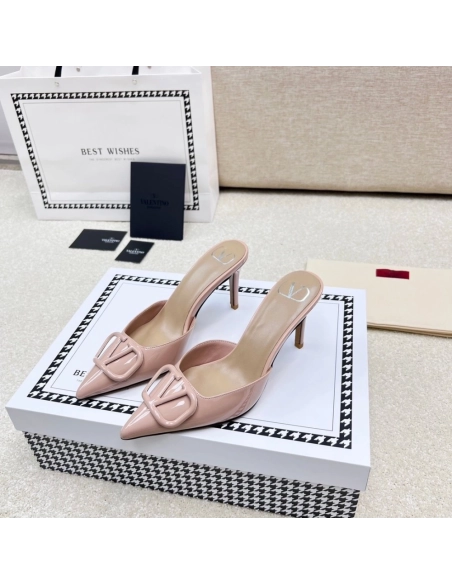 Valentino slippers 093,Valentino Slippers,Slides Slippers,More Brands