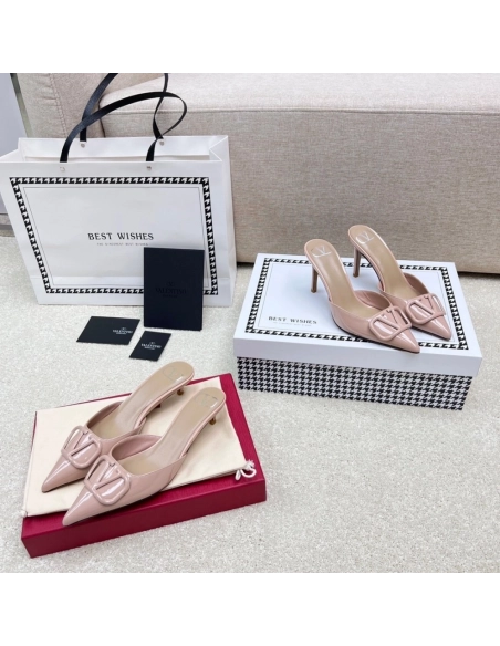Valentino slippers 093,Valentino Slippers,Slides Slippers,More Brands