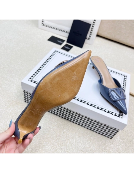 Valentino slippers 096,Valentino Slippers,Slides Slippers,More Brands