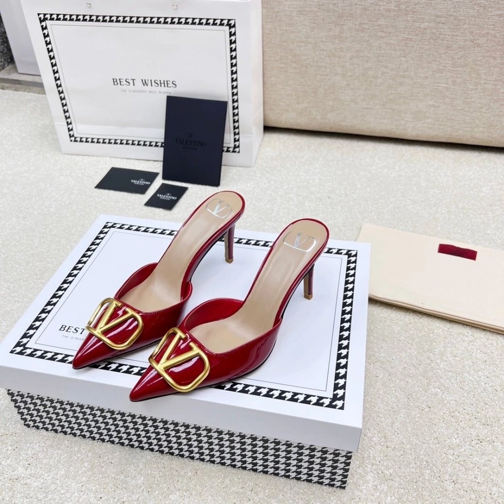 Valentino slippers 097,Valentino Slippers,Slides Slippers,More Brands