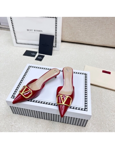 Valentino slippers 097,Valentino Slippers,Slides Slippers,More Brands
