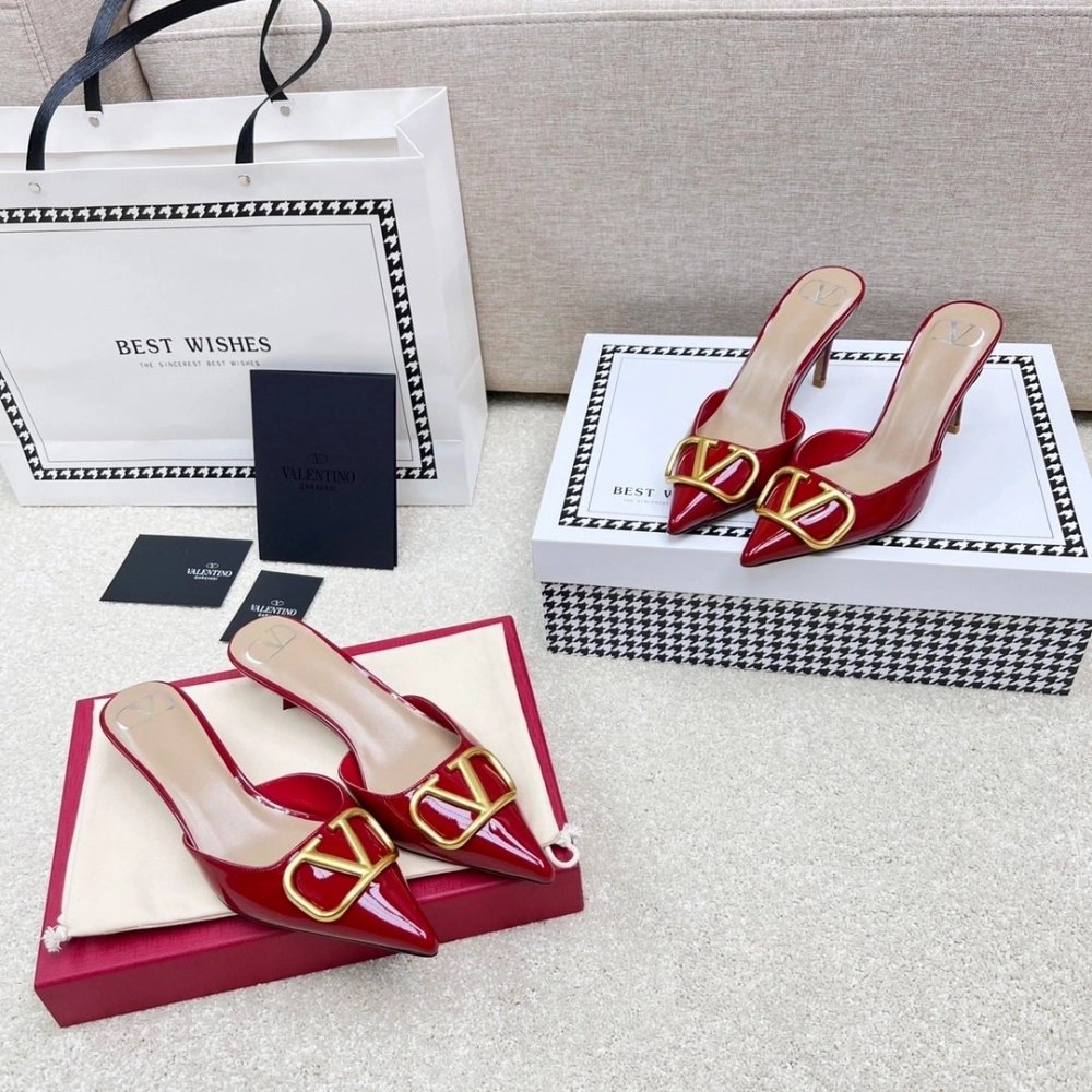 Valentino slippers 097,Valentino Slippers,Slides Slippers,More Brands