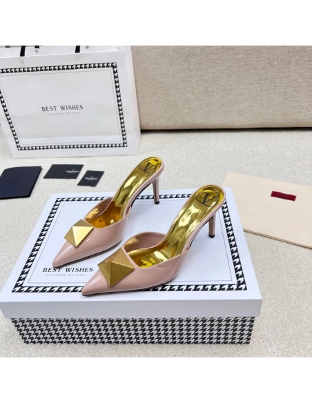 Valentino slippers 101,Valentino Slippers,Slides Slippers,More Brands