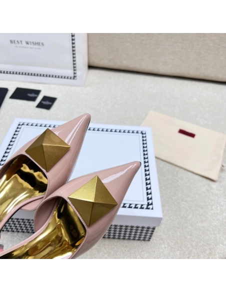 Valentino slippers 101,Valentino Slippers,Slides Slippers,More Brands