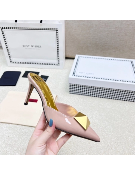 Valentino slippers 101,Valentino Slippers,Slides Slippers,More Brands