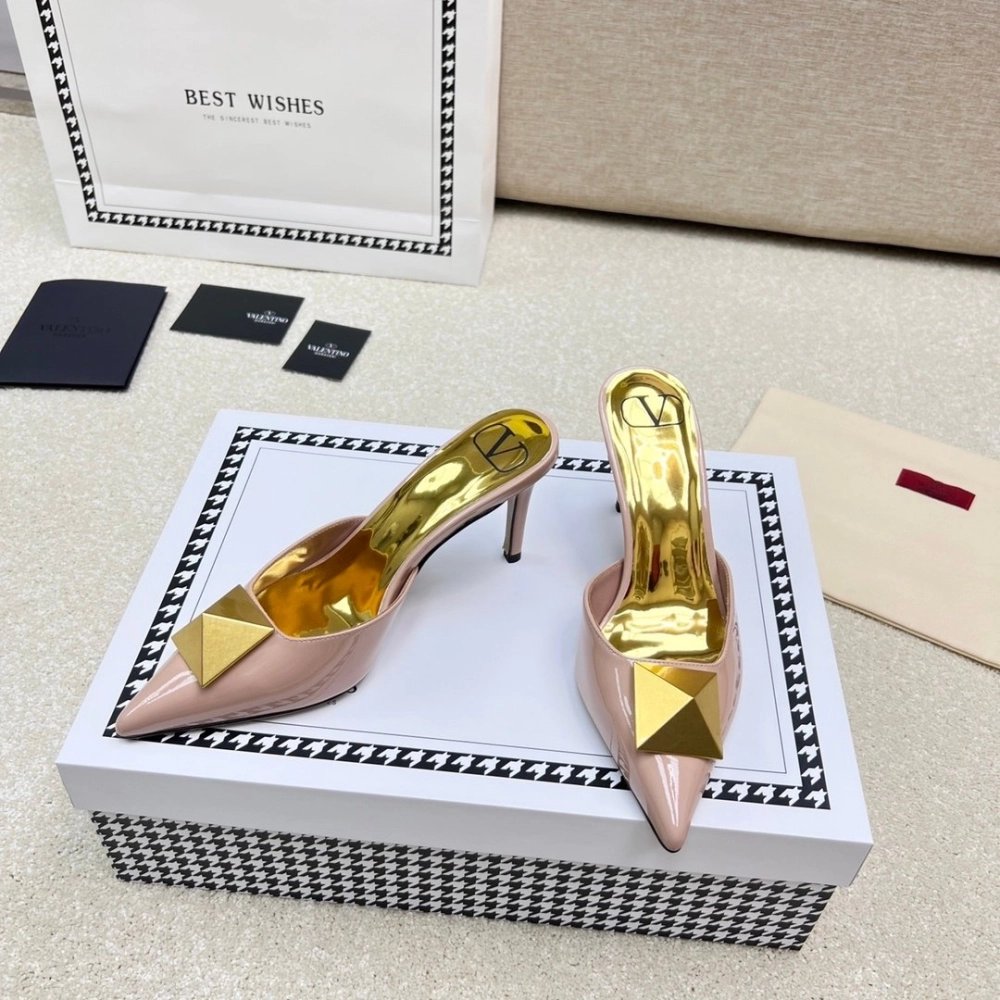Valentino slippers 101,Valentino Slippers,Slides Slippers,More Brands