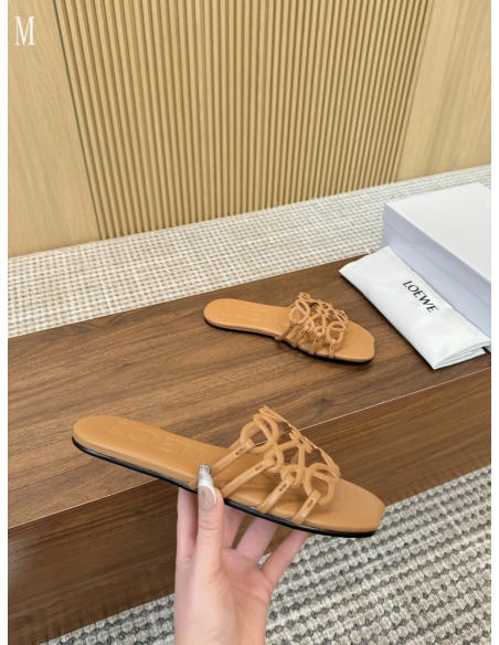 LOEWE Slippers 047,Loewe Slippers,Slides Slippers,More Brands