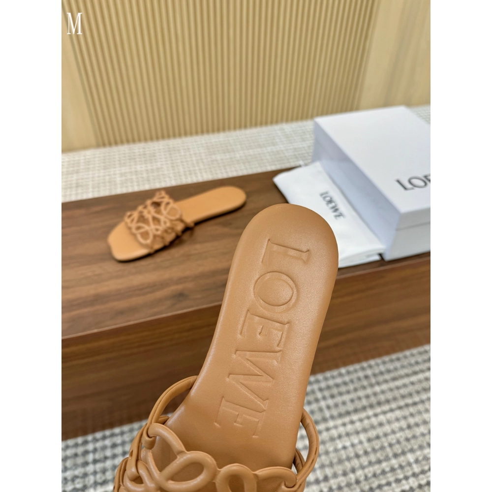 LOEWE Slippers 047,Loewe Slippers,Slides Slippers,More Brands