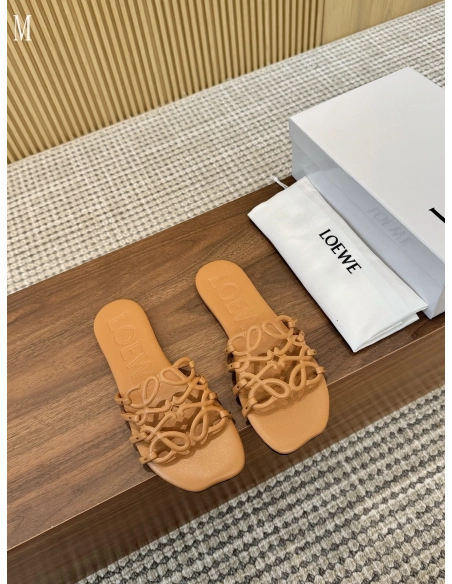 LOEWE Slippers 047,Loewe Slippers,Slides Slippers,More Brands