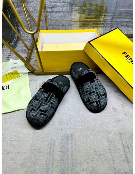 Fendi Slippers 011,Fendi Slippers,Slides Slippers,More Brands