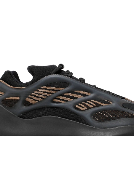 YEEZY 700 V3 CLAY BROWN,YEEZY 700,YEEZY