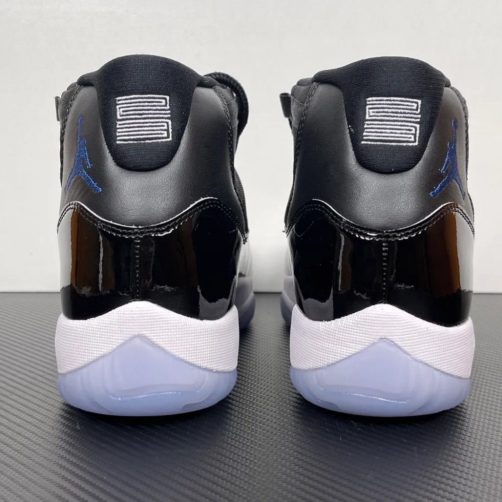 Air Jordan 11 Retro 'Space Jam' (2026)