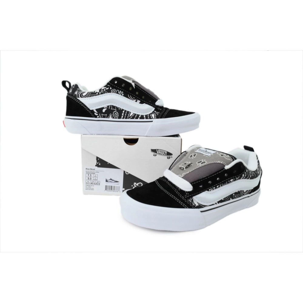 premium reps BEDWINTHE HEARTBREAKERS&215;Vault by Vans Knu Skool VLT LXBlack VN0007QDBMW sneakers at Shoes Official. Shop iconic