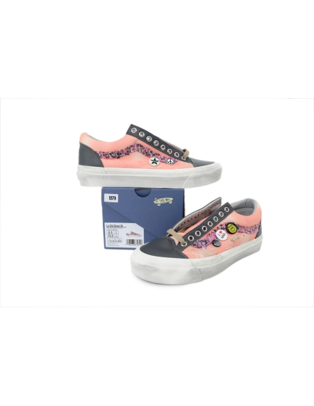 premium reps Vans Old Skool 36 LX Souvenir Pack-Pink sneakers at Shoes Official. Shop iconic styles from top brands