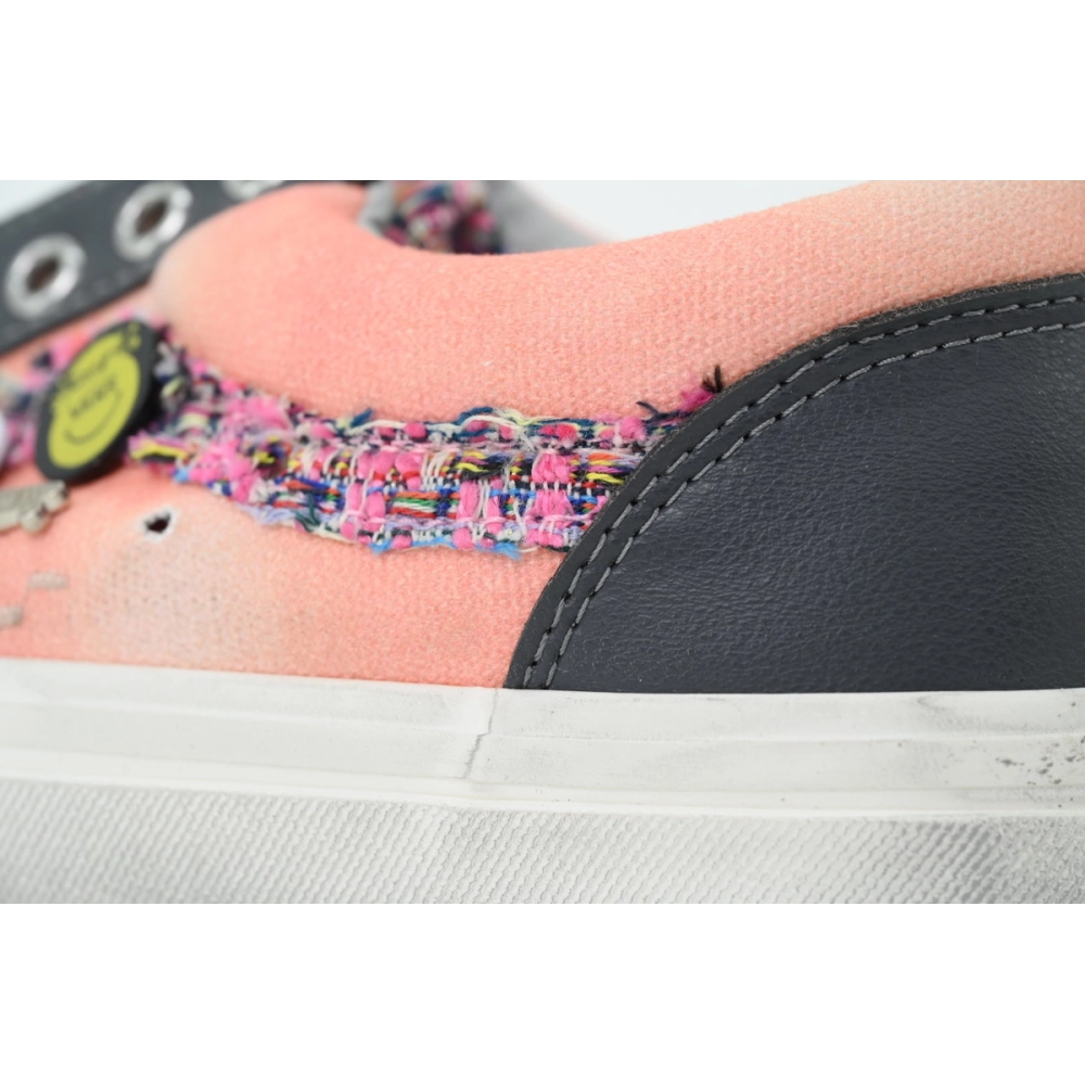 premium reps Vans Old Skool 36 LX Souvenir Pack-Pink sneakers at Shoes Official. Shop iconic styles from top brands