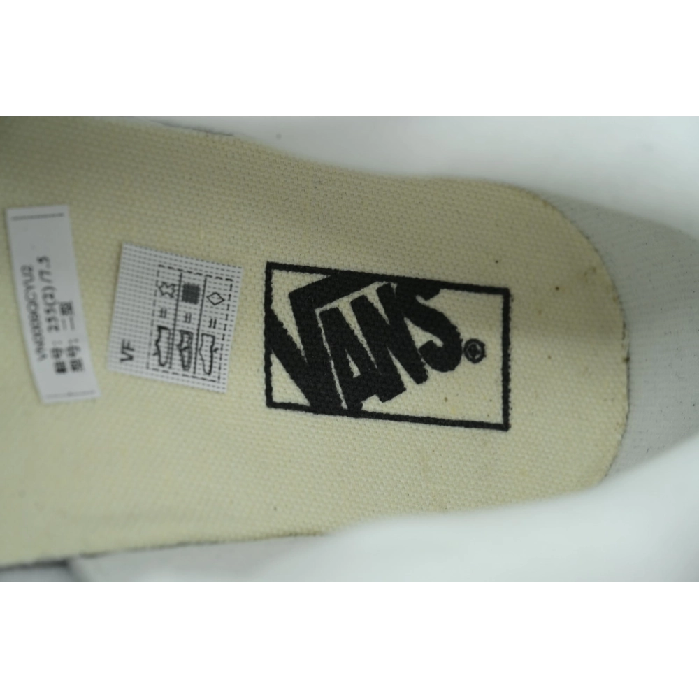 premium reps Vans Knu-Skool Navy White VN0009QC6BP sneakers at Shoes Official. Shop iconic styles from top brands