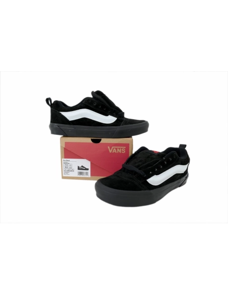 premium reps Vans Knu-Skool Black VN0009QCBMA sneakers at Shoes Official. Shop iconic styles from top brands