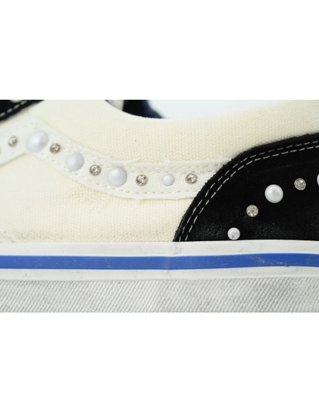 premium reps Vans Old Skool 36 Pearlized Pack-Marshmallow White sneakers at Shoes Official. Shop iconic styles from top brands