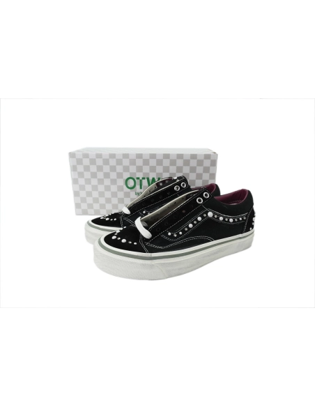 premium reps Vans Old Skool 36 Pearlized Pack-Black sneakers at Shoes Official. Shop iconic styles from top brands