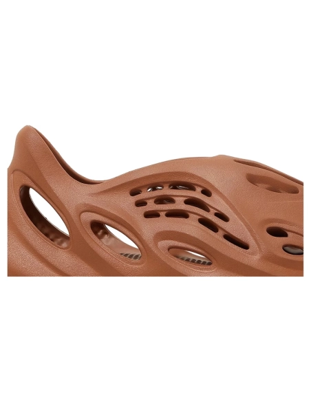 Yeezy Foam Runner Clay Red,YEEZY FOAM RUNNER,YEEZY