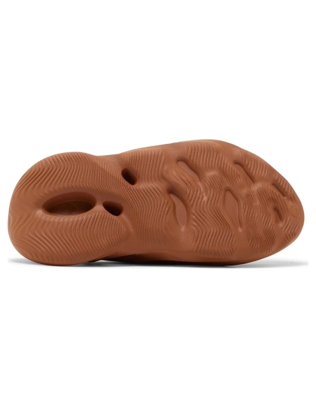 Yeezy Foam Runner Clay Red,YEEZY FOAM RUNNER,YEEZY