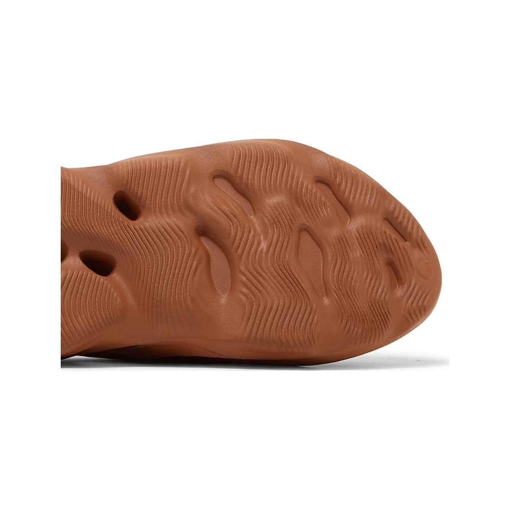 Yeezy Foam Runner Clay Red,YEEZY FOAM RUNNER,YEEZY