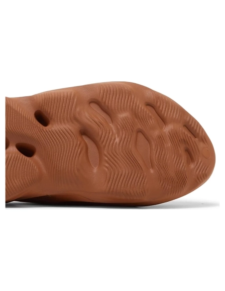 Yeezy Foam Runner Clay Red,YEEZY FOAM RUNNER,YEEZY